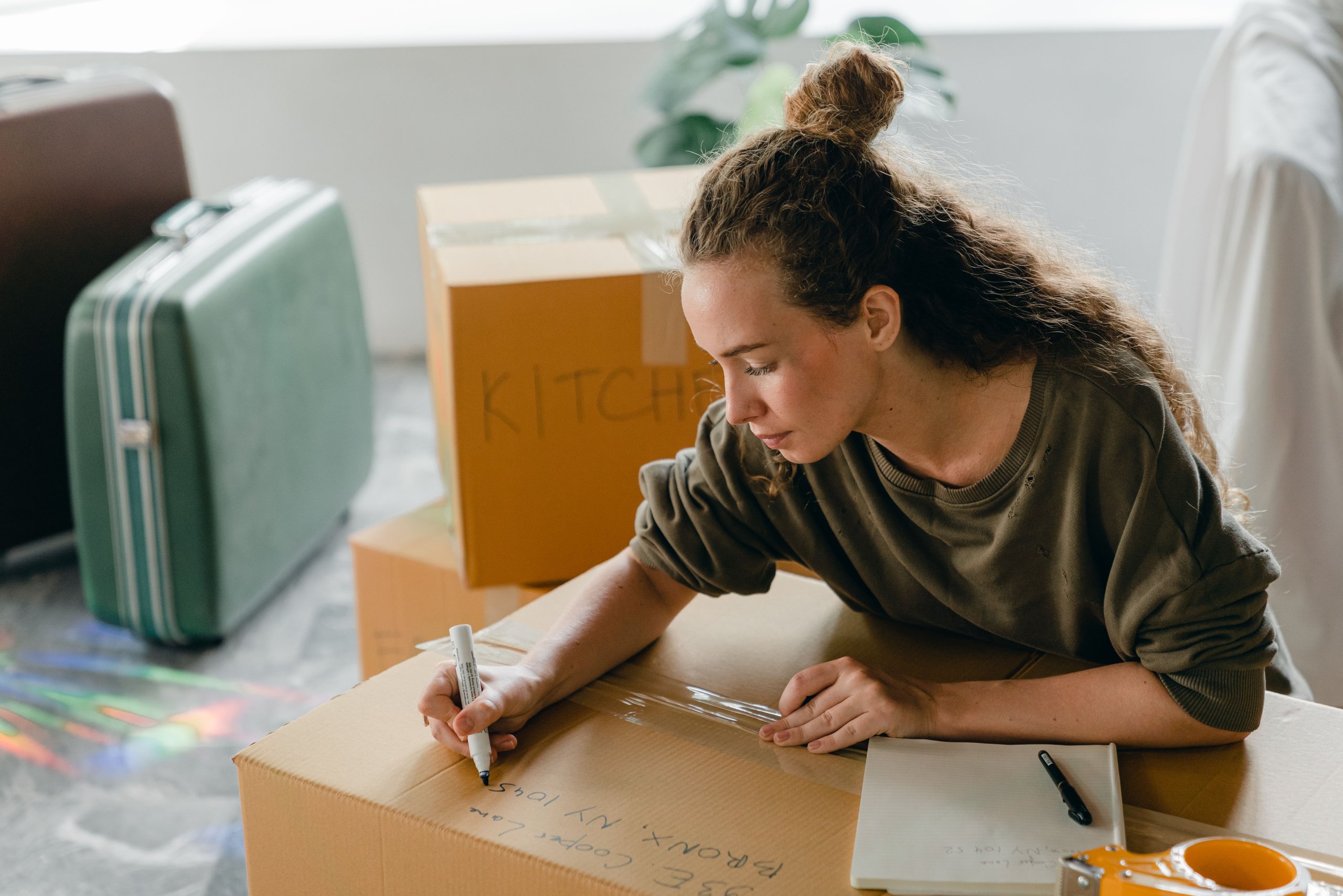 From Moving Day to Feeling at Home: Your Apartment Move-In Checklist